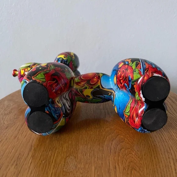 graffiti balloon dog sculpture - Picture 5 of 5
